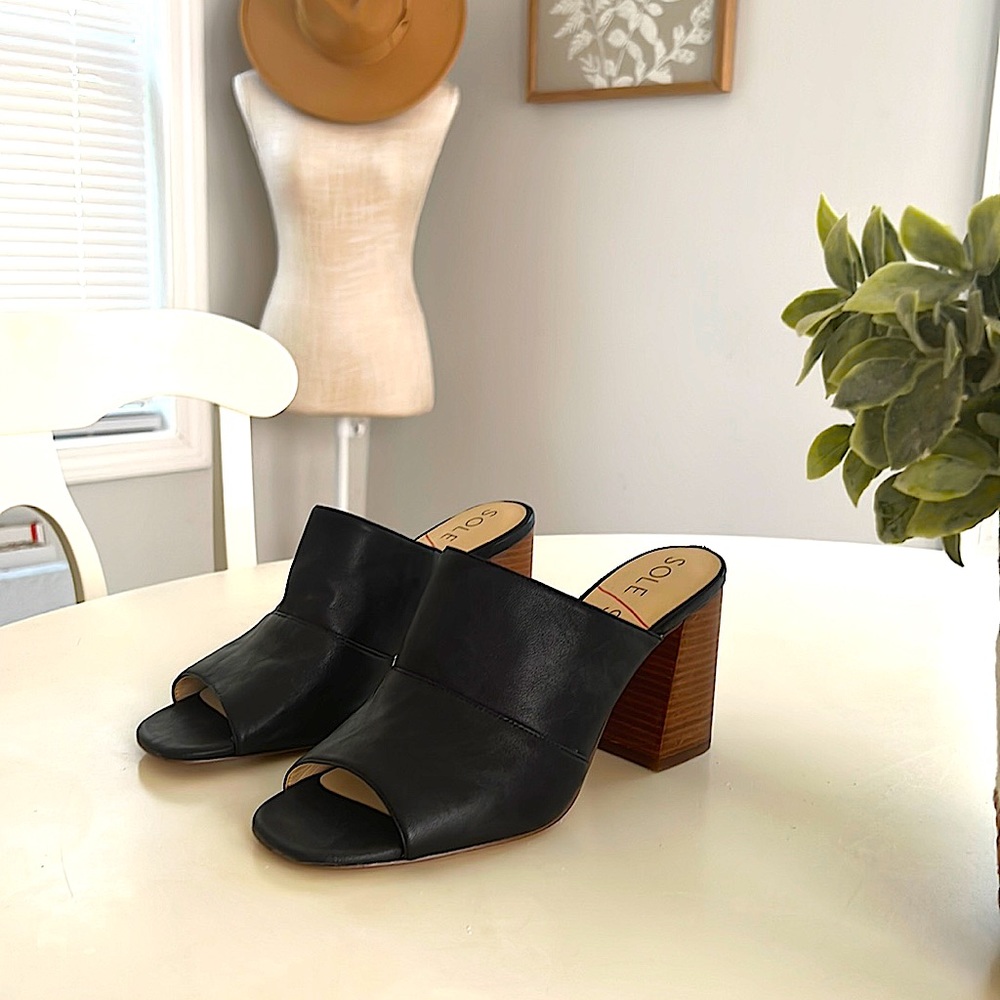 SOLE / SOCIETY Slip On Leather Heels Black Size 8